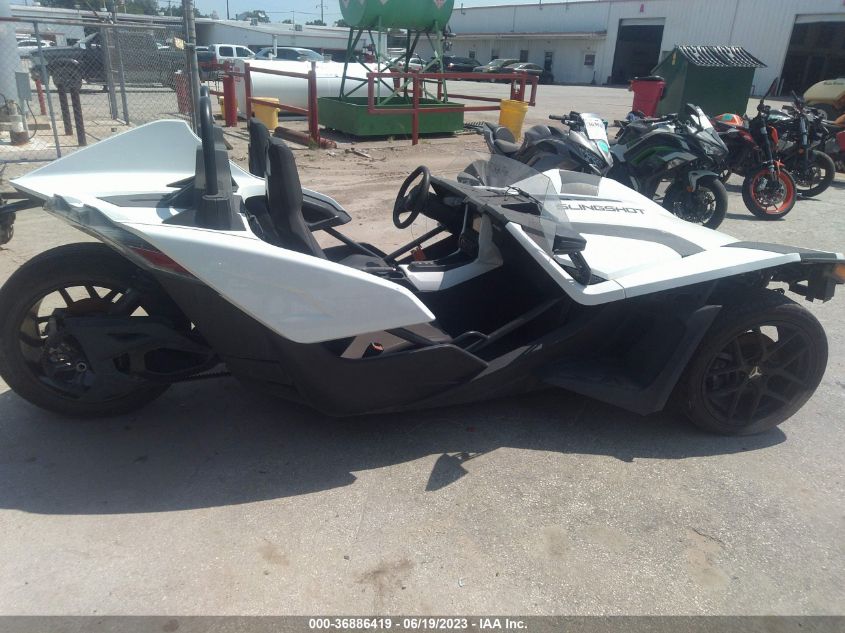 2021 POLARIS SLINGSHOT S 57XAASHDXM8145047