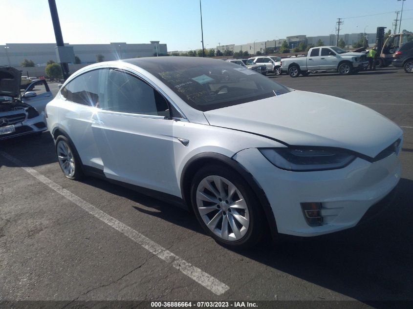2018 TESLA MODEL X 75D/100D/P100D - 5YJXCBE22JF121286