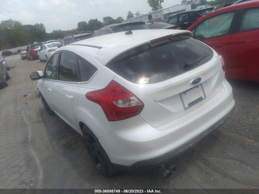 2014 FORD FOCUS VIN: 1FADP3N2XEL235803