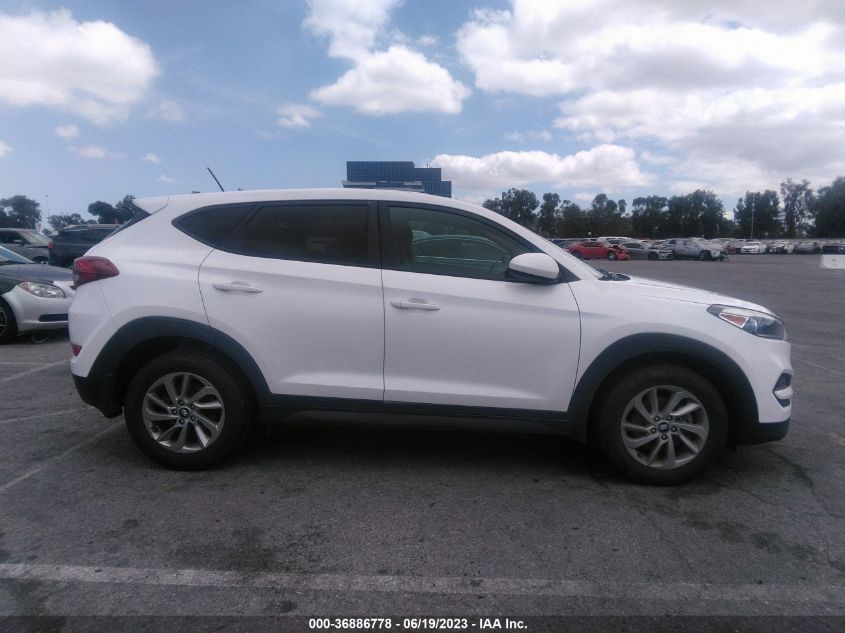 2017 HYUNDAI TUCSON SE - KM8J23A43HU378508