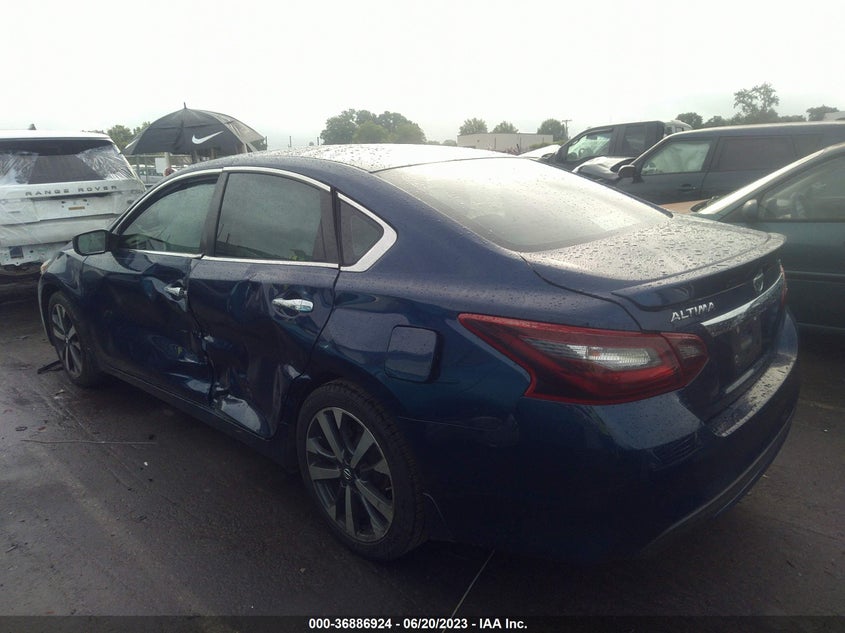 2017 NISSAN ALTIMA VIN: 1N4AL3APXHC498474