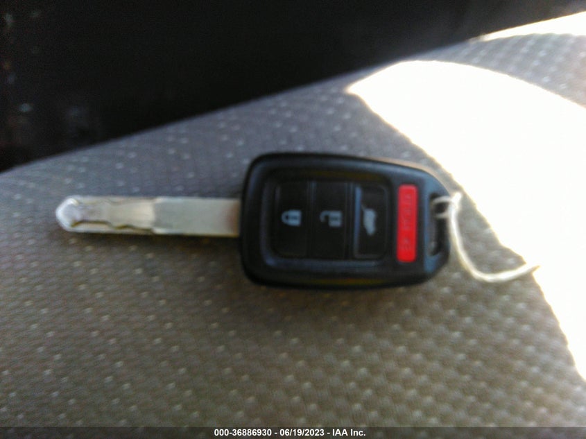 VIN 3CZRU5H36JM723867 2018 HONDA HR-V LX