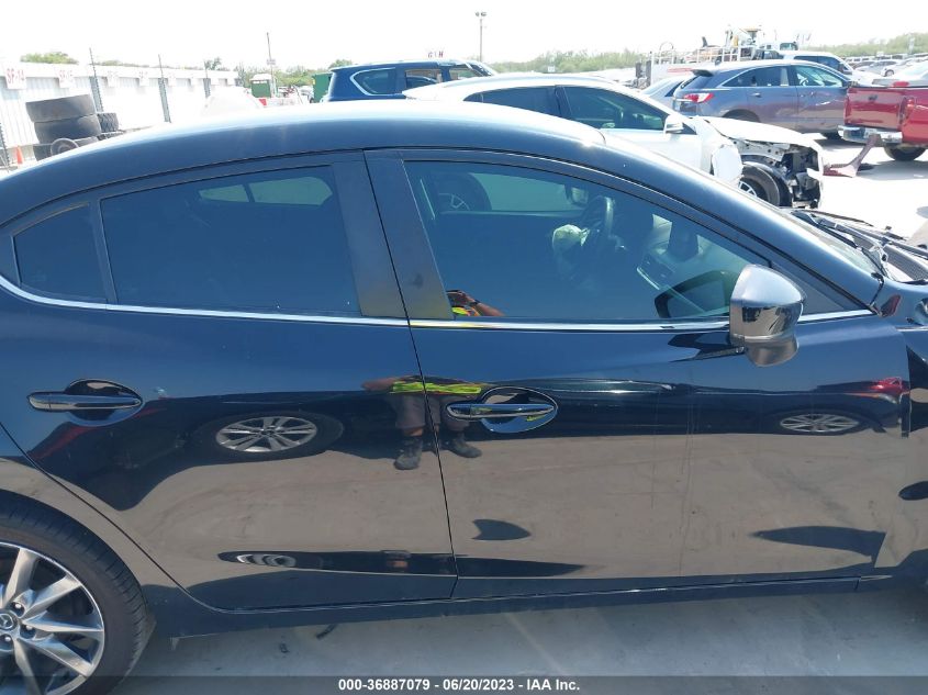 2018 MAZDA MAZDA3 4-DOOR TOURING 3MZBN1V38JM243876