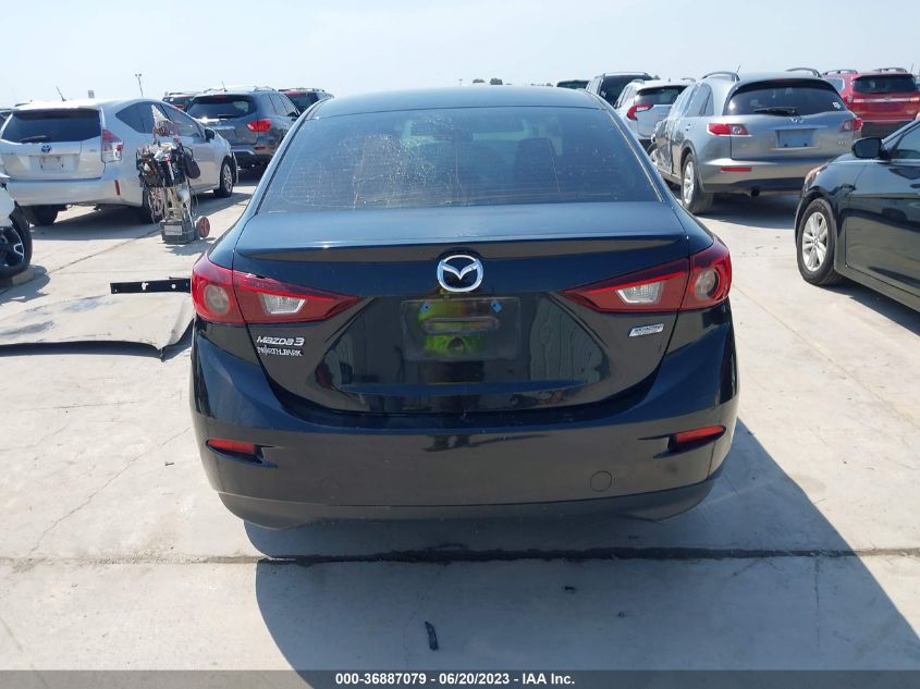 2018 MAZDA MAZDA3 4-DOOR TOURING 3MZBN1V38JM243876