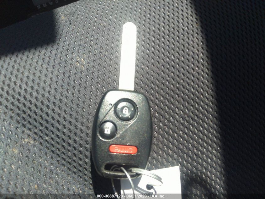 2013 HONDA FIT SPORT - JHMGE8H51DC038466