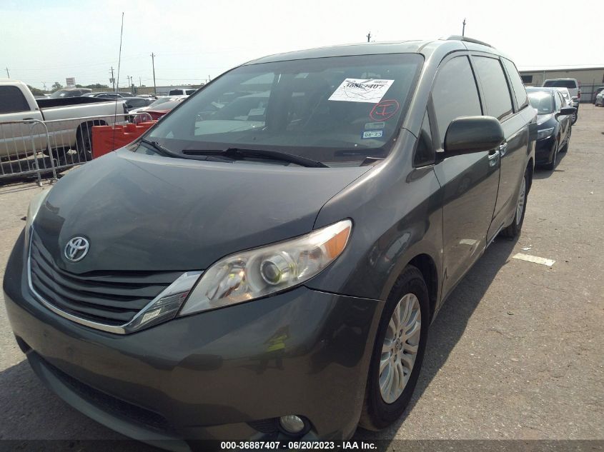 5TDYK3DC3ES510754 2014 TOYOTA SIENNA, photo no. 2