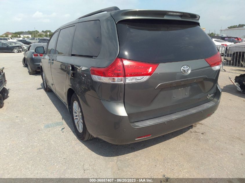 5TDYK3DC3ES510754 2014 TOYOTA SIENNA, photo no. 3