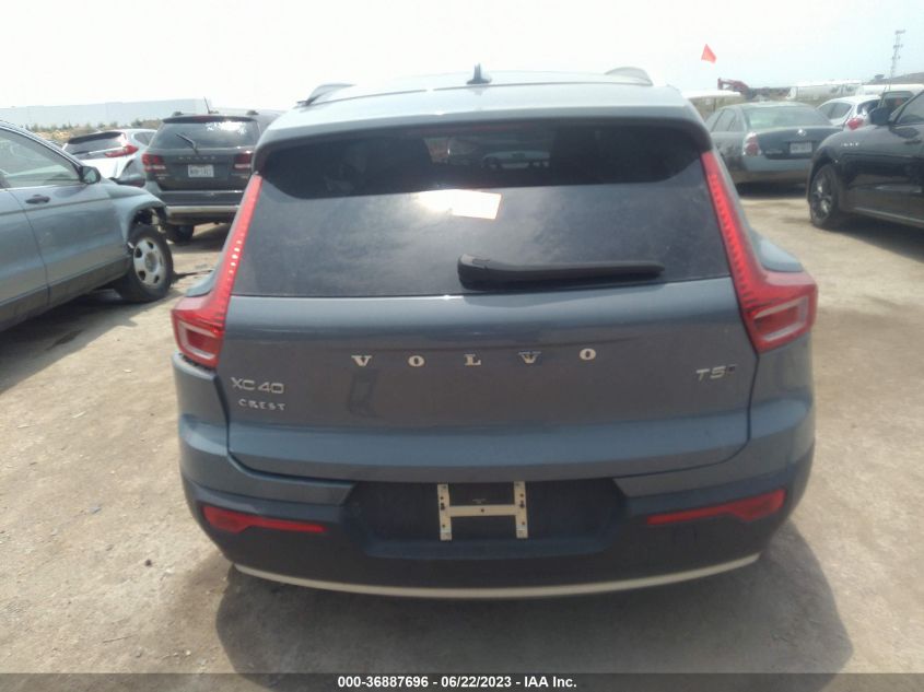 2020 VOLVO XC40 MOMENTUM YV4162UK3L2273210
