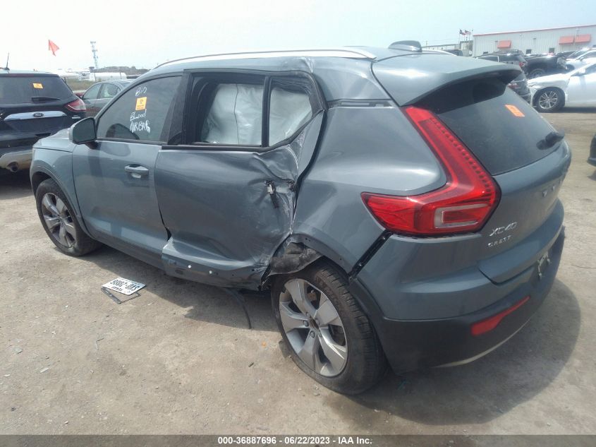 2020 VOLVO XC40 MOMENTUM YV4162UK3L2273210