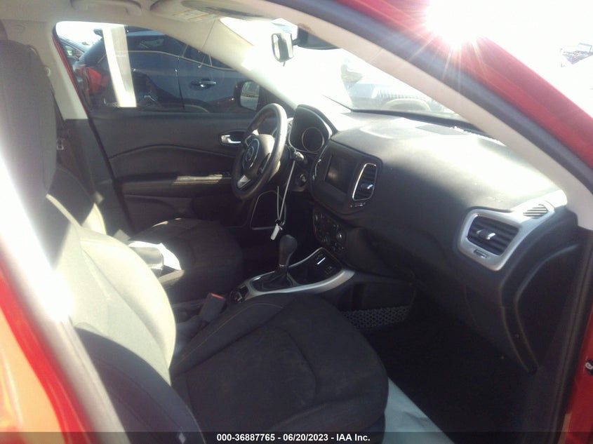 VIN 3C4NJCABXKT652392 2019 JEEP COMPASS SPORT