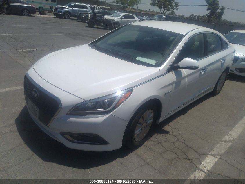 2016 HYUNDAI SONATA HYBRID SE - KMHE24L19GA041707