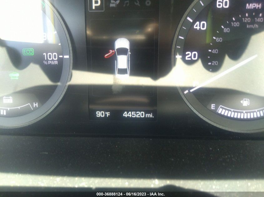2016 HYUNDAI SONATA HYBRID SE - KMHE24L19GA041707