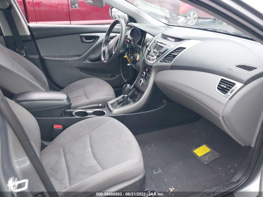 2015 HYUNDAI ELANTRA SE - 5NPDH4AE5FH634007