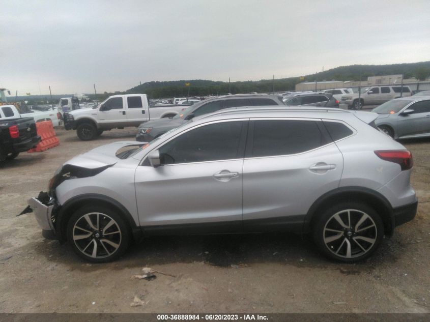 2017 NISSAN ROGUE SPORT SL - JN1BJ1CPXHW031126