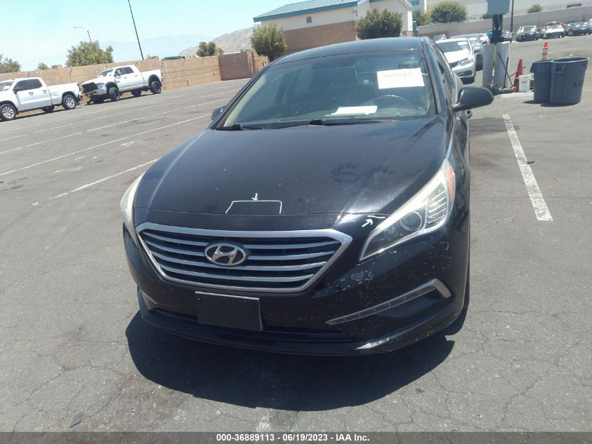 2015 HYUNDAI SONATA 2.4L SE - 5NPE24AF0FH016740