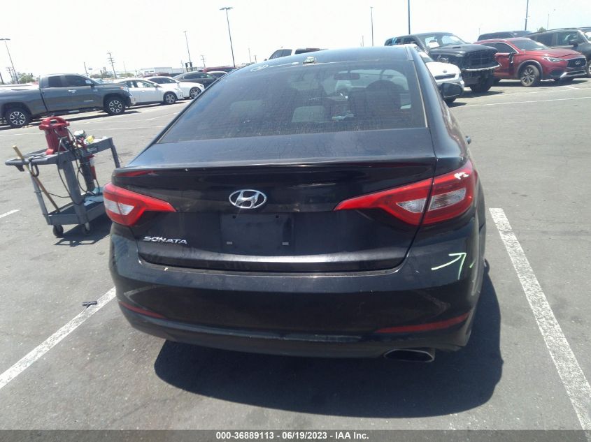 2015 HYUNDAI SONATA 2.4L SE - 5NPE24AF0FH016740