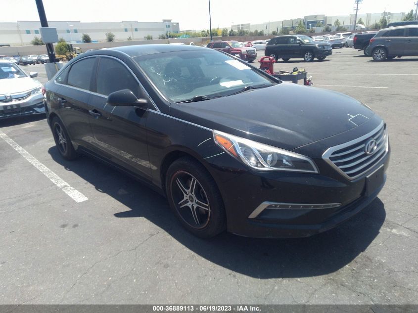 2015 HYUNDAI SONATA 2.4L SE - 5NPE24AF0FH016740