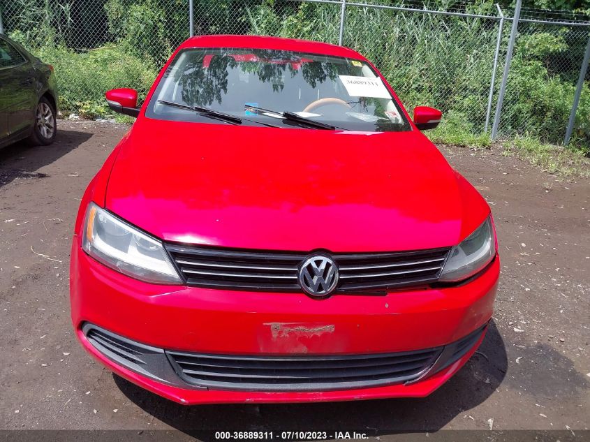 2014 VOLKSWAGEN JETTA SEDAN SE - 3VWD17AJ2EM424019