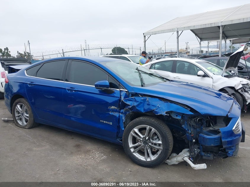 VIN 3FA6P0LU2JR268110 2018 FORD FUSION HYBRID SE
