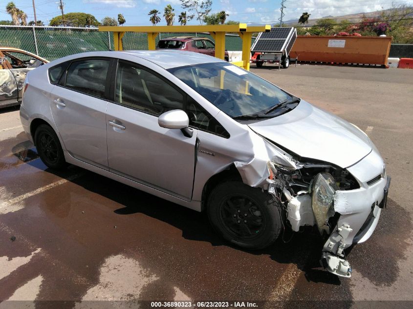 2015 TOYOTA PRIUS FOUR - JTDKN3DU3F0413757