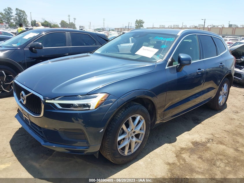 VIN LYV102RK7KB377869 2019 VOLVO XC60 MOMENTUM