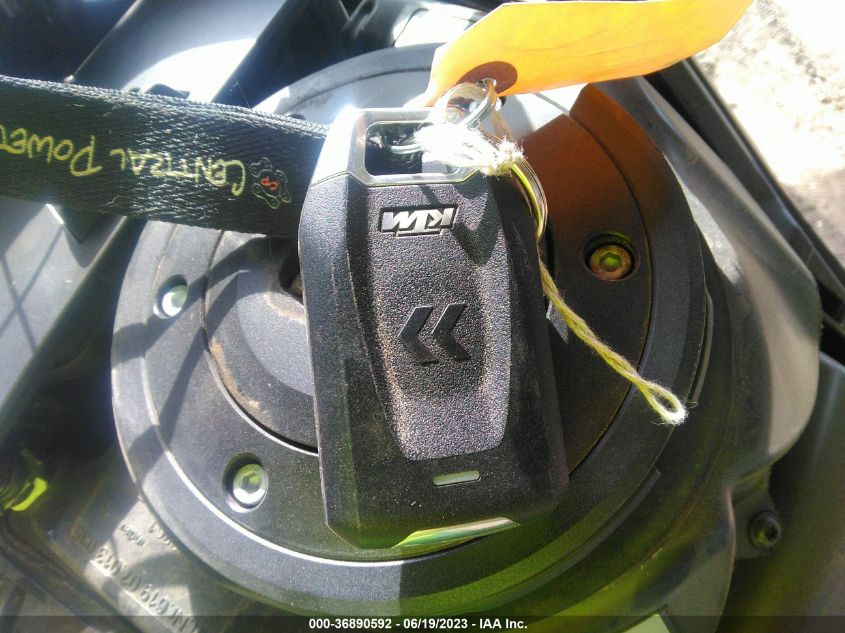 2022 KTM 1290 SUPER ADVENTURE S VBKV79409NM960061