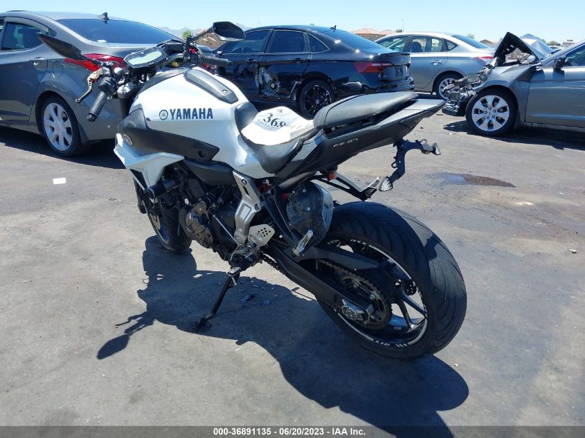2015 YAMAHA FZ07 JYARM06E3FA003326