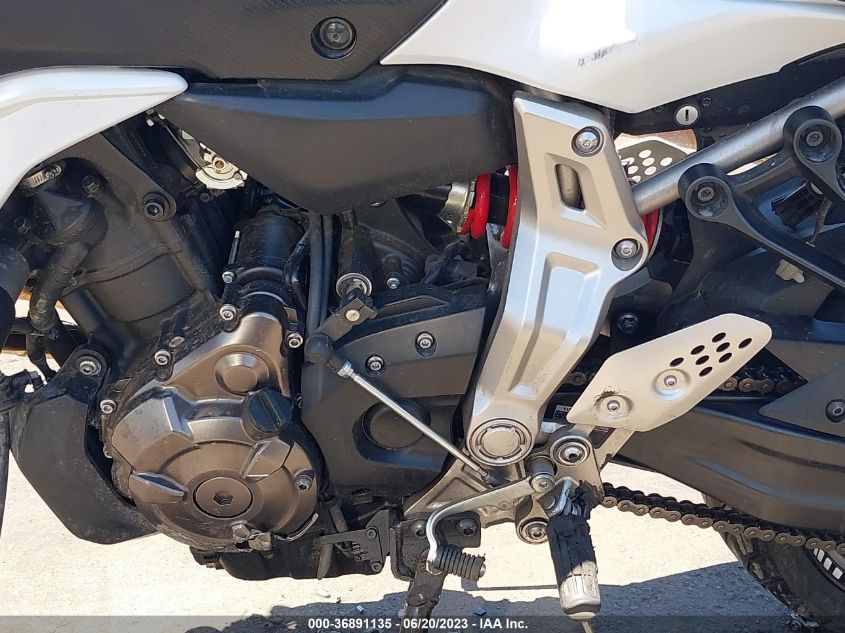 2015 YAMAHA FZ07 JYARM06E3FA003326