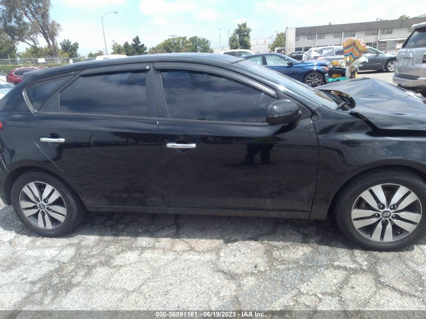 2013 KIA FORTE 5-DOOR EX - KNAFU5A29D5727378