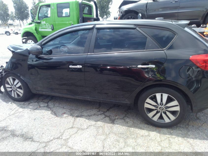 2013 KIA FORTE 5-DOOR EX - KNAFU5A29D5727378