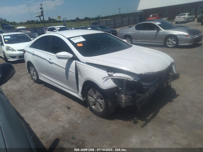 2014 HYUNDAI SONATA GLS - 5NPEB4AC8EH815850