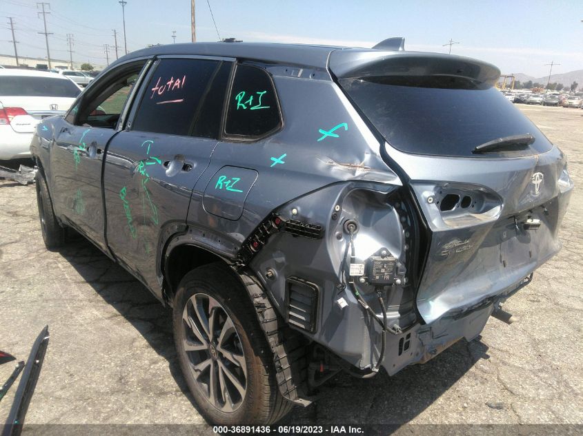 2022 TOYOTA COROLLA CROSS XLE - 7MUDAABG9NV039047