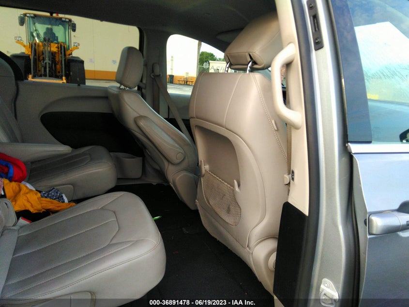 VIN 2C4RC1DGXMR566500 2021 CHRYSLER VOYAGER LXI