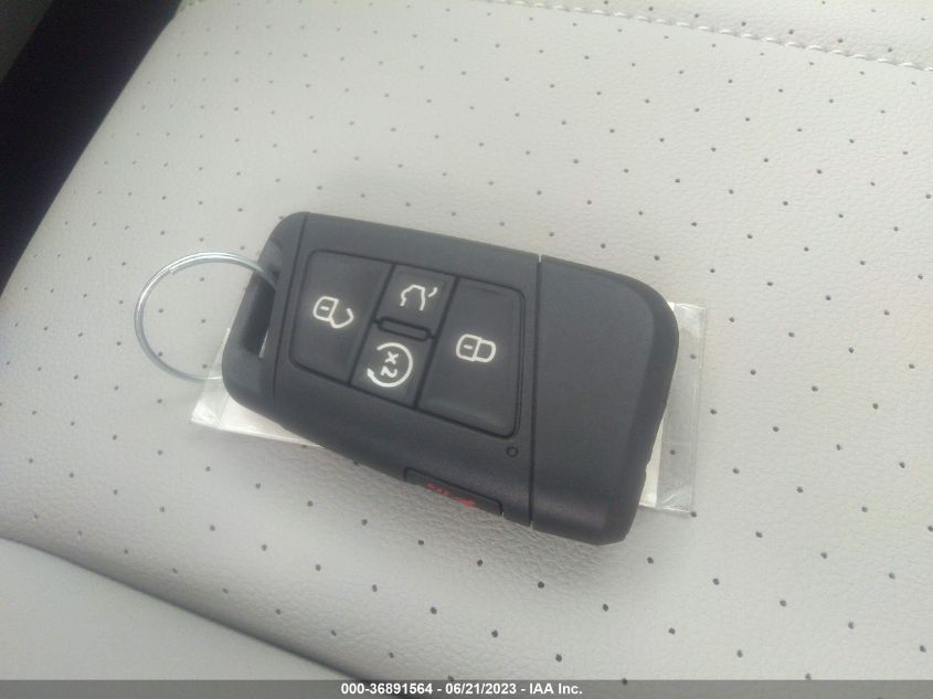 2023 VOLKSWAGEN TIGUAN SE - 3VV2B7AX0PM073675