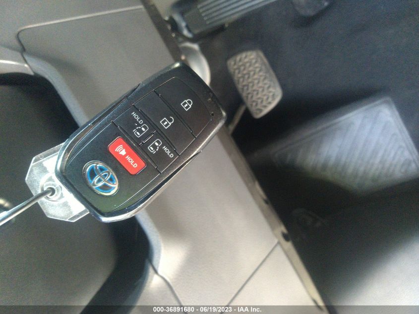 2022 TOYOTA SIENNA LE - 5TDKRKEC5NS075505