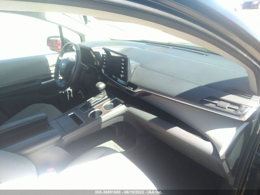 2022 TOYOTA SIENNA LE - 5TDKRKEC5NS075505