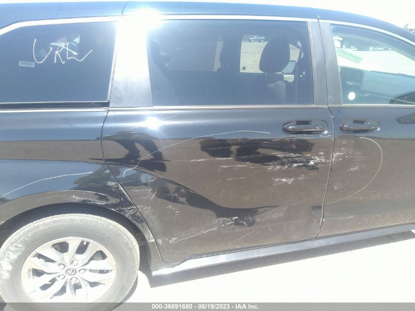 2022 TOYOTA SIENNA LE - 5TDKRKEC5NS075505