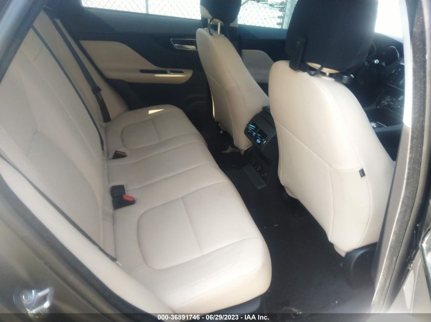 2018 JAGUAR F-PACE 25T PREMIUM - SADCJ2FX2JA276187