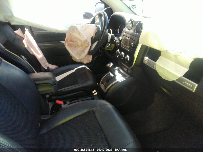 VIN 1C4NJCEAXHD117451 2017 JEEP COMPASS LATITUDE