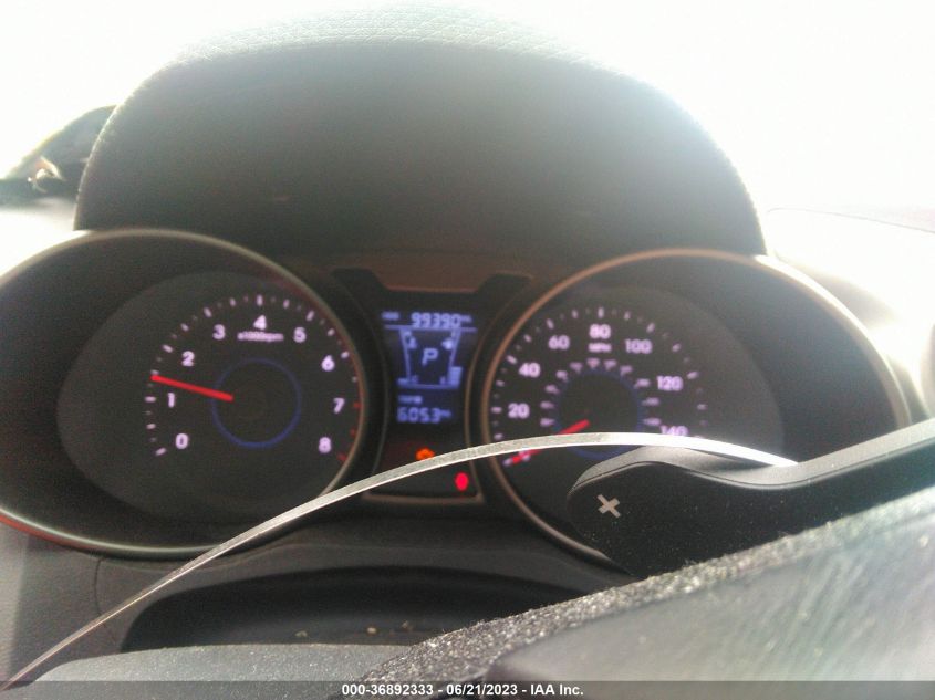 2013 HYUNDAI VELOSTER W/BLACK INT - KMHTC6AD2DU171013