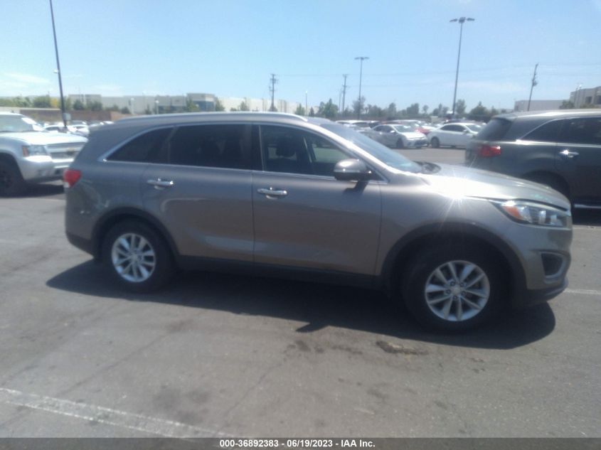 2016 KIA SORENTO LX - 5XYPG4A39GG138151