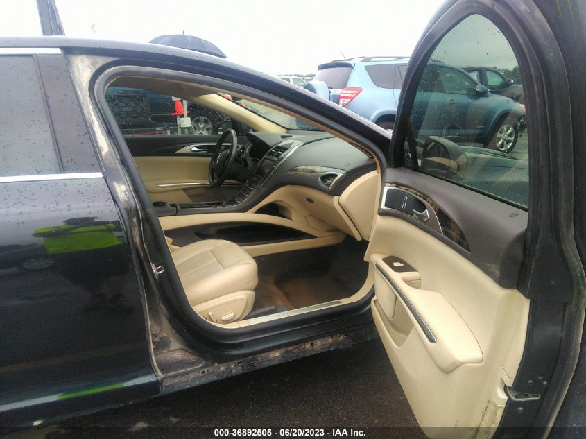 2013 LINCOLN MKZ - 3LN6L2G98DR825075