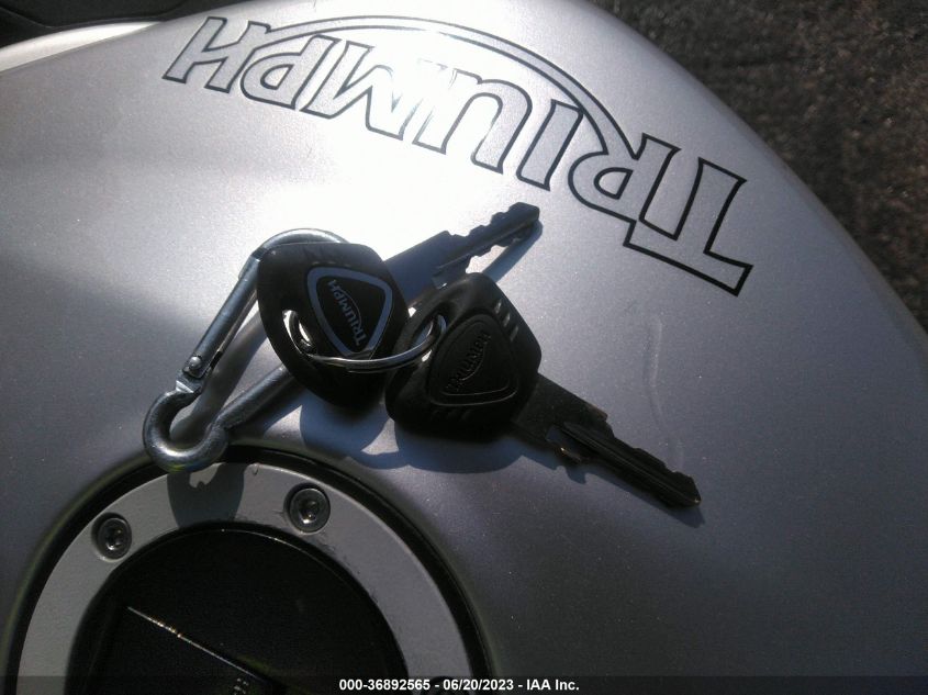 2011 TRIUMPH MOTORCYCLE SPRINT GT/ABS - SMT601PK9BJ465723