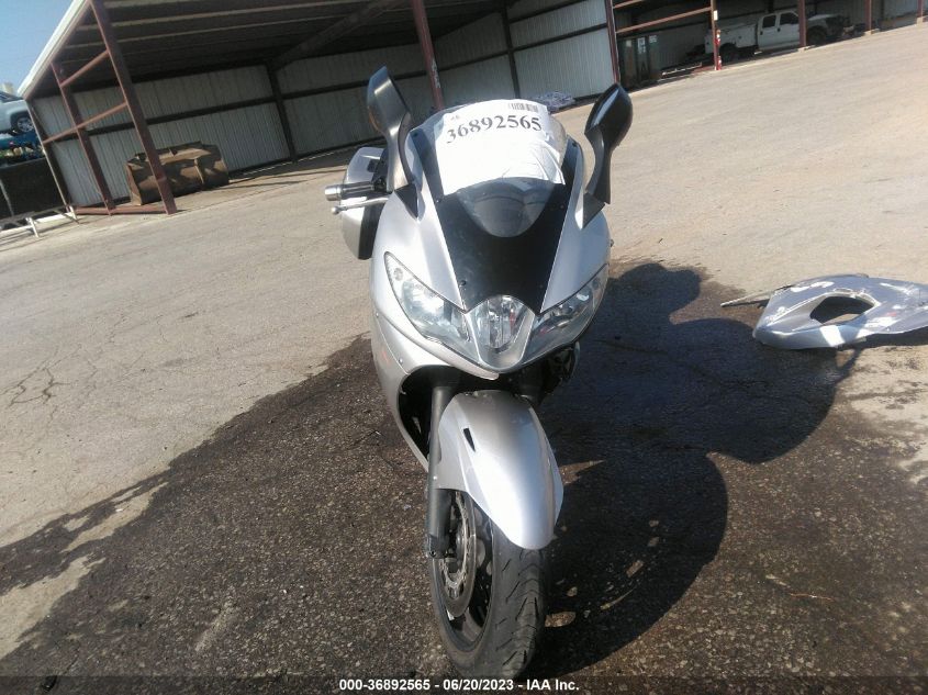 2011 TRIUMPH MOTORCYCLE SPRINT GT/ABS - SMT601PK9BJ465723