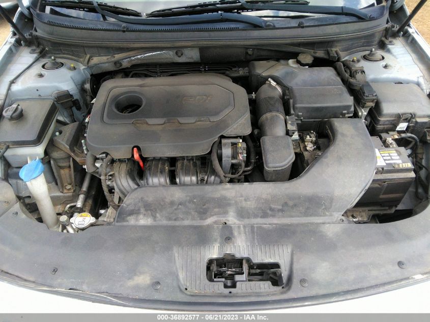 2015 HYUNDAI SONATA 2.4L SE - 5NPE24AF2FH228751