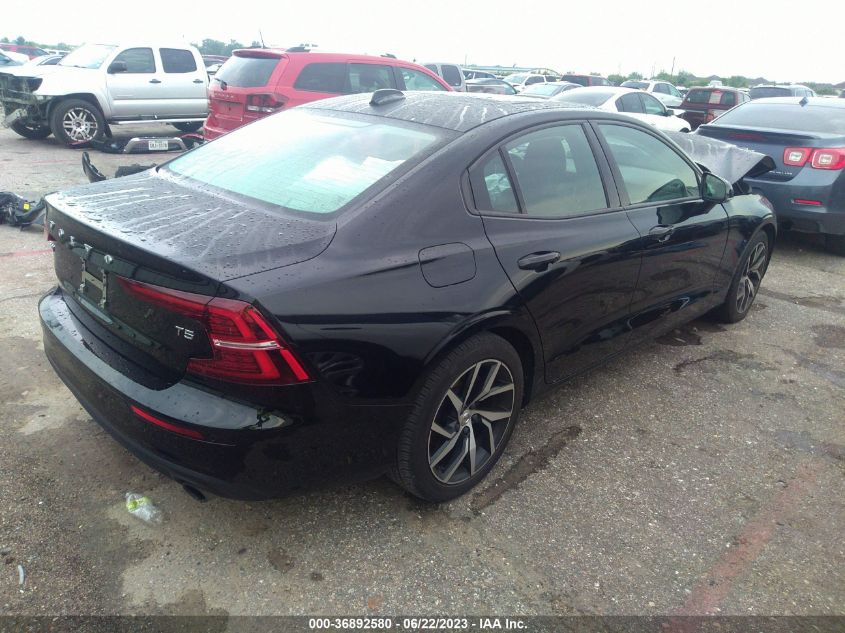 2019 VOLVO S60 T5 MOMENTUM - 7JR102FKXKG016131