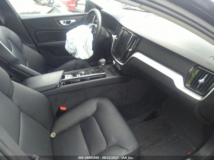 2019 VOLVO S60 T5 MOMENTUM - 7JR102FKXKG016131