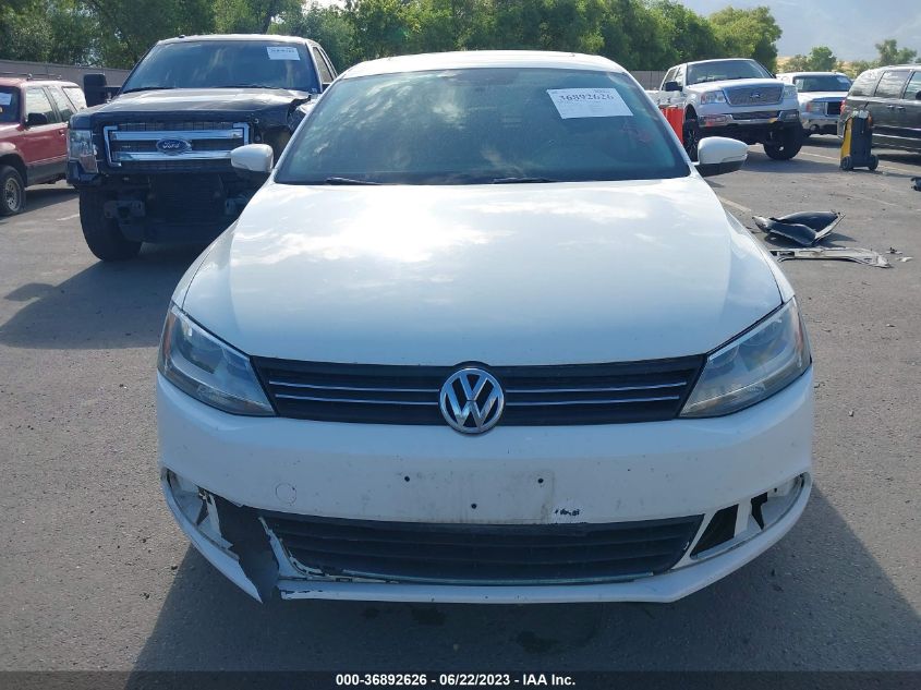 2013 VOLKSWAGEN JETTA SEDAN SE W/CONVENIENCE/SUNROOF - 3VWDP7AJXDM410317