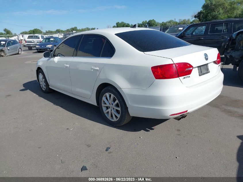 2013 VOLKSWAGEN JETTA SEDAN SE W/CONVENIENCE/SUNROOF - 3VWDP7AJXDM410317