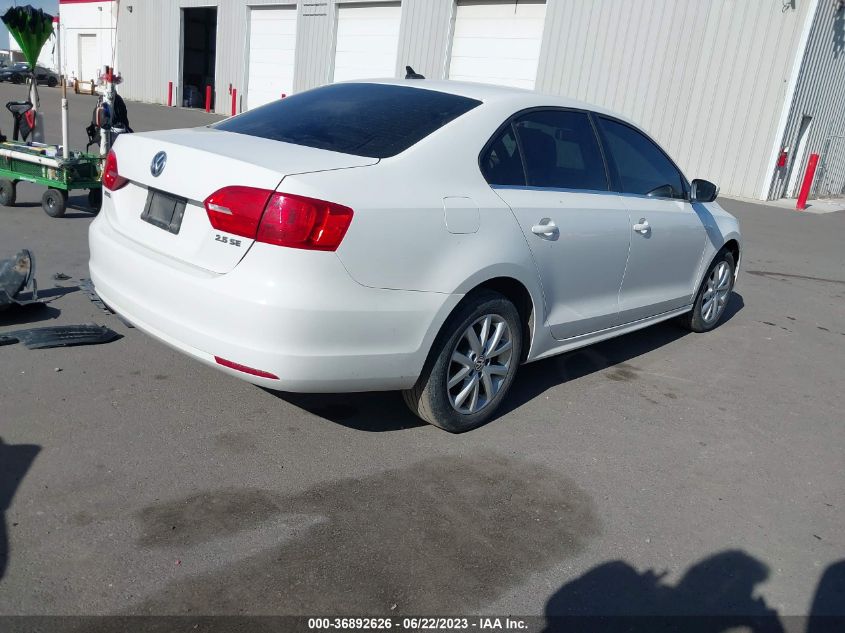 2013 VOLKSWAGEN JETTA SEDAN SE W/CONVENIENCE/SUNROOF - 3VWDP7AJXDM410317